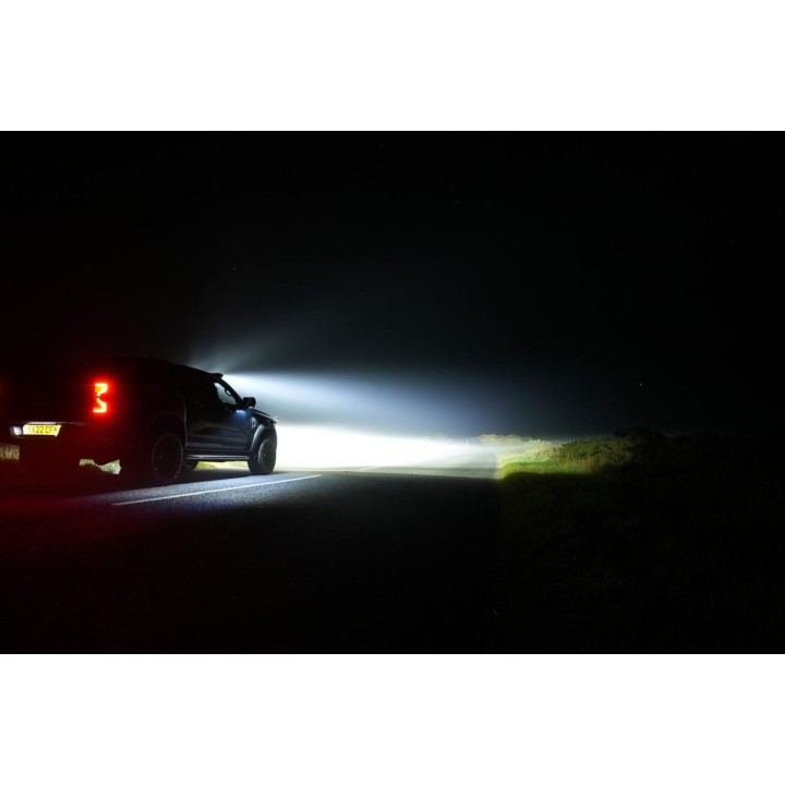 Lampa LAZER TRIPLE-R 1250 Elite+ z systemem do montażu w fabrycznym grillu - Ford Ranger Wildtrak (2023 -) - ujęcie 9