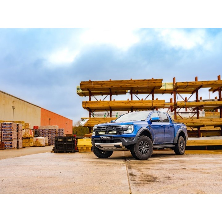 Zestaw dwóch lamp LAZER TRIPLE-R 850 Elite (Gen2) z systemem montażu w fabrycznym grillu – Ford Ranger Raptor (2023 - ujęcie 2