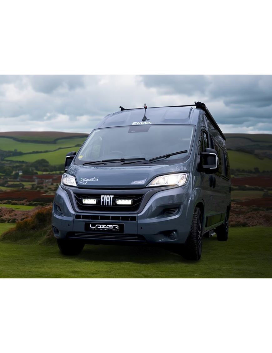 Zestaw dwóch lamp LAZER TRIPLE-R 750 Elite z systemem montażu w fabrycznym grillu - Fiat Ducato (2022 -)
