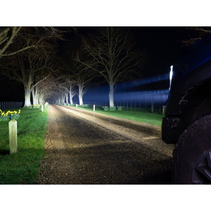 Zestaw dwóch lamp LAZER TRIPLE-R 850 Elite (Gen2) z systemem montażu w fabrycznym grillu – Ford Ranger Raptor (2023 - ujęcie 6