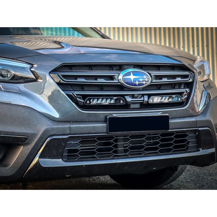 Zestaw dwóch lamp LAZER Linear 6 Elite z systemem montażu w fabrycznym grillu - Subaru Outback (2021 -)