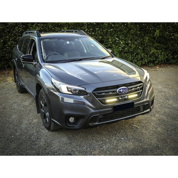 Zestaw dwóch lamp LAZER Linear 6 Elite z systemem montażu w fabrycznym grillu - Subaru Outback (2021 -) - ujęcie 6