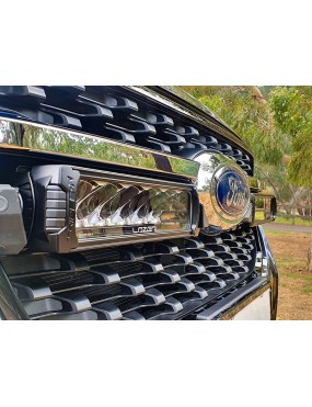 Zestaw dwóch lamp LAZER TRIPLE-R 850 (Gen2) z systemem montażu w fabrycznym grillu – Ford Ranger Wildtrak (2023 -) / Wildtrak