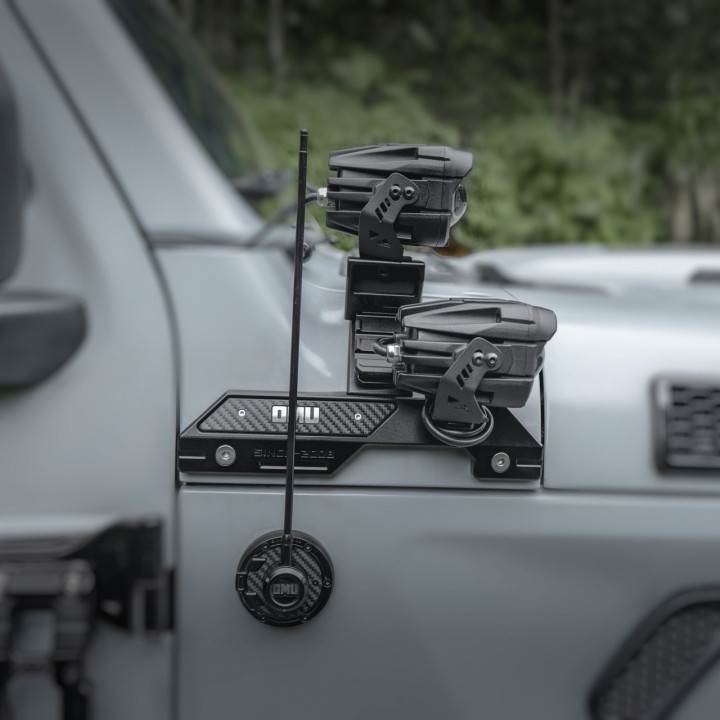 Mocowania lamp OMU na słupku A Jeep Wrangler JL / Gladiator JT - ujęcie 12