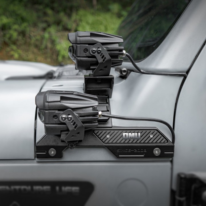 Mocowania lamp OMU na słupku A Jeep Wrangler JL / Gladiator JT - ujęcie 13