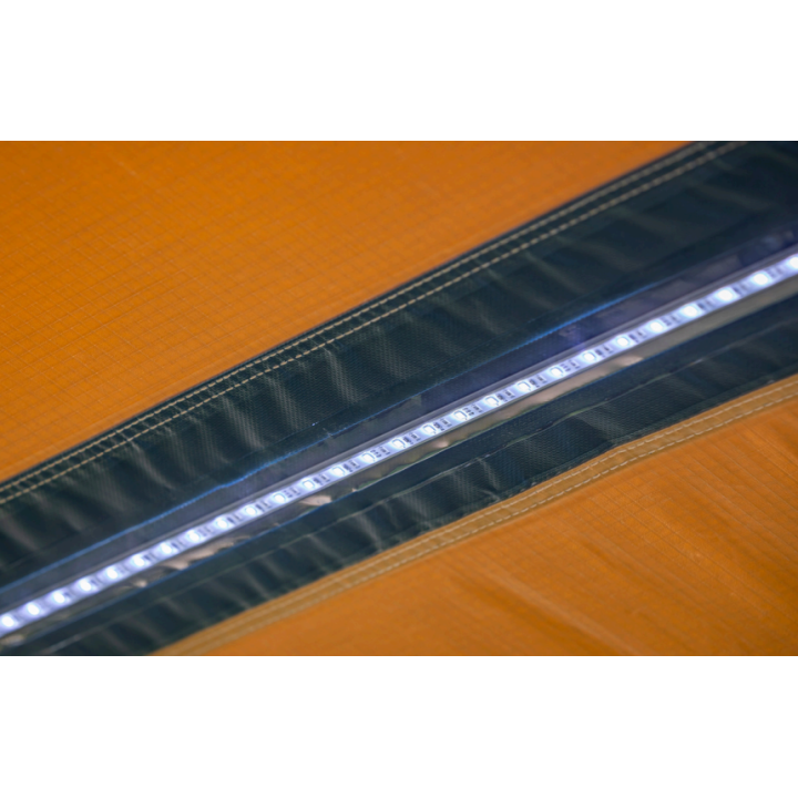 Markiza ARB 3 x 2,5 m z LED, czarna obudowa aluminiowa - ujęcie 3