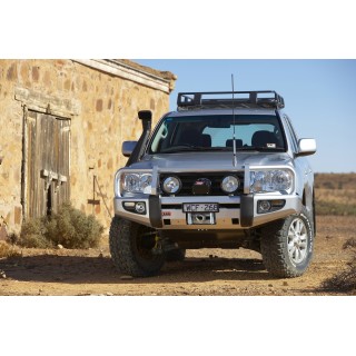 Zderzak stalowy ARB Deluxe Bar - Land Cruiser 200 Sahara - ujęcie 2