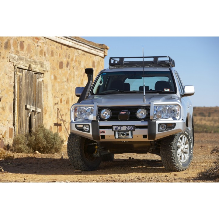 Zderzak stalowy ARB Deluxe Bar - Land Cruiser 200 Sahara - ujęcie 2