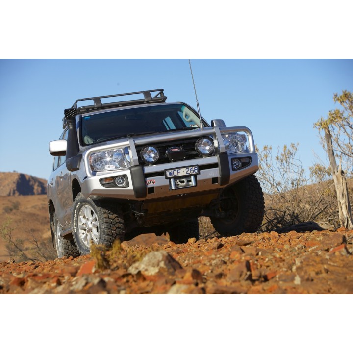 Zderzak stalowy ARB Deluxe Bar - Land Cruiser 200 Sahara - ujęcie 3