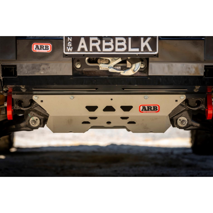 Komplet stalowych osłon podwozia ARB - Toyota Hilux od 2015 - ujęcie 3