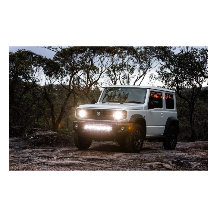 Listwa ARB Night Hawk 28 cali za atrapą - Suzuki Jimny - ujęcie 3