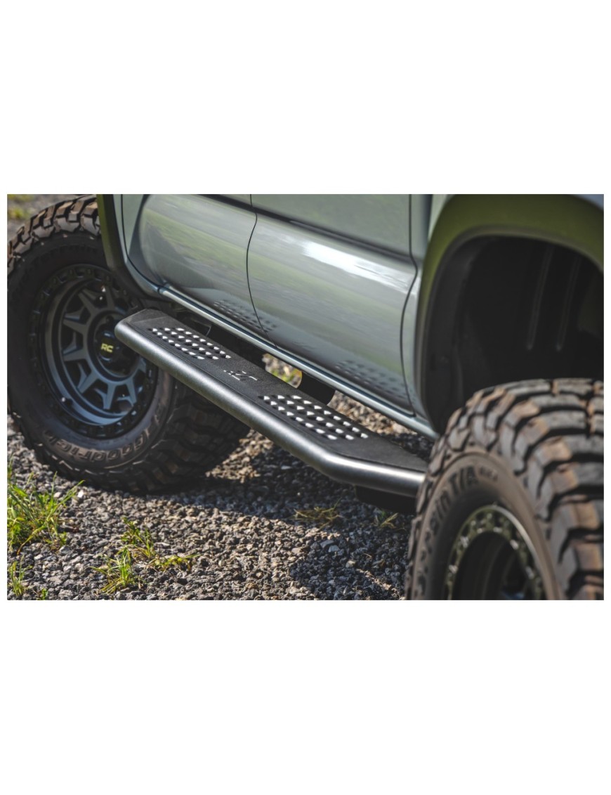 Progi, stopnie boczne Rough Country OV2 Double Cab