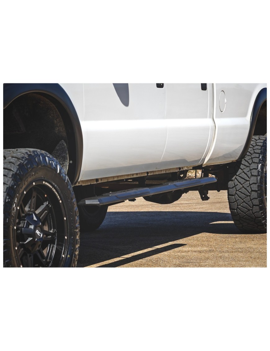 Progi, stopnie boczne Rough Country TR2 Crew cab