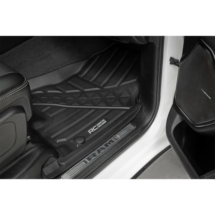 Dywaniki na podłogę przód i tył Rough Country Flex-Fit Crew Cab - ujęcie 7