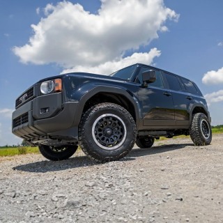 Zestaw wyrównujący Rough Country Lift 1-1,5" - ujęcie 2
