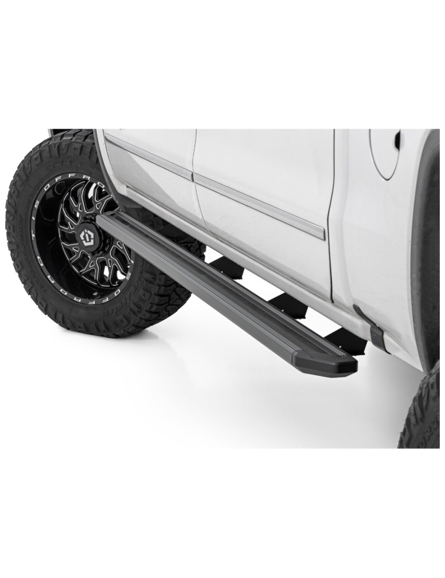 Progi, stopnie boczne Rough Country Multi-Color LED Crew cab