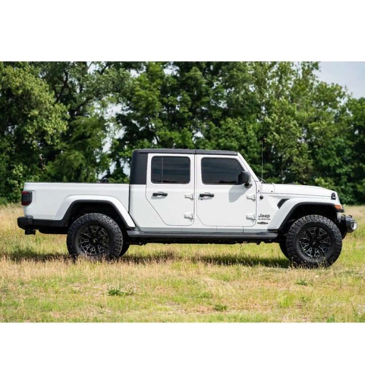 Zestaw wyrównujący Rough Country Lift 2,5" - ujęcie 6