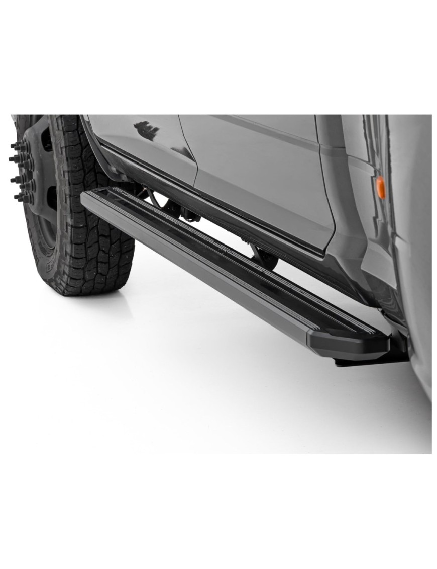 Progi, stopnie boczne Rough Country Multi-Color LED Crew cab