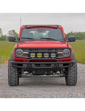Bull bar z mocowaniem oświetlenia LED Rough Country