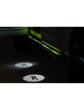 Progi, stopnie boczne Rough Country Multi-Color LED Crew cab