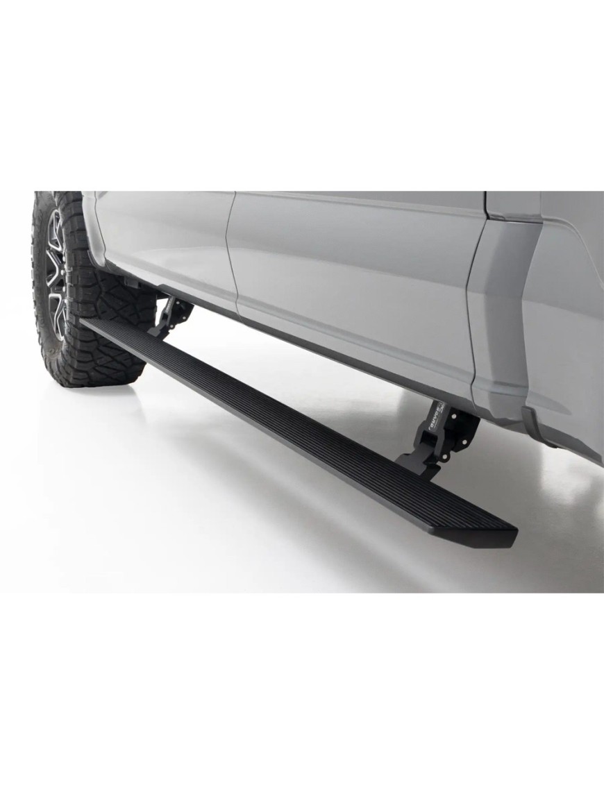 Progi elektryczne Rough Country Crew Cab - ujęcie 3