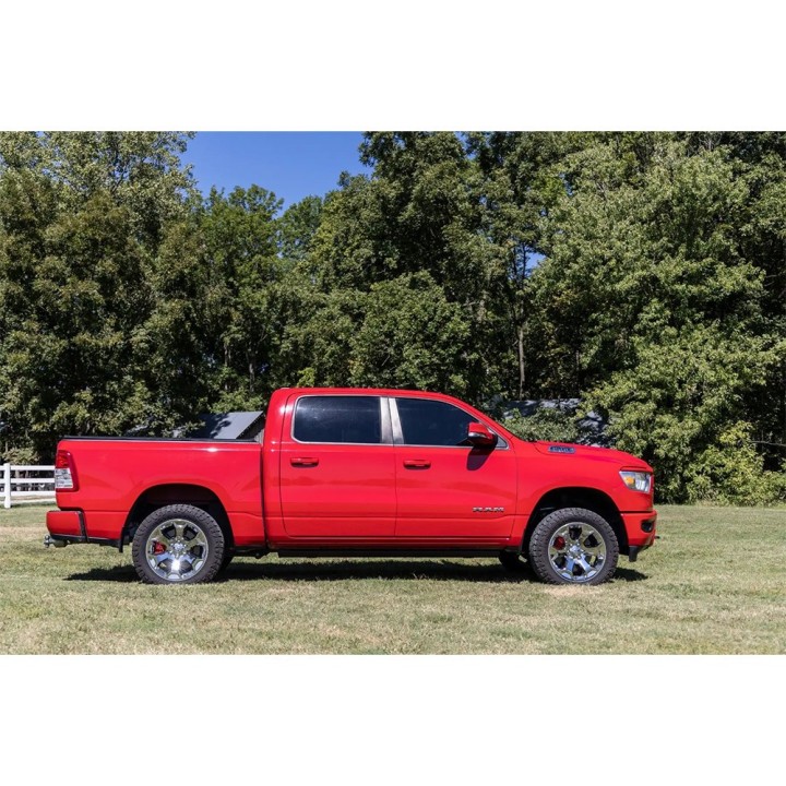 Progi elektryczne Rough Country Crew Cab - ujęcie 14
