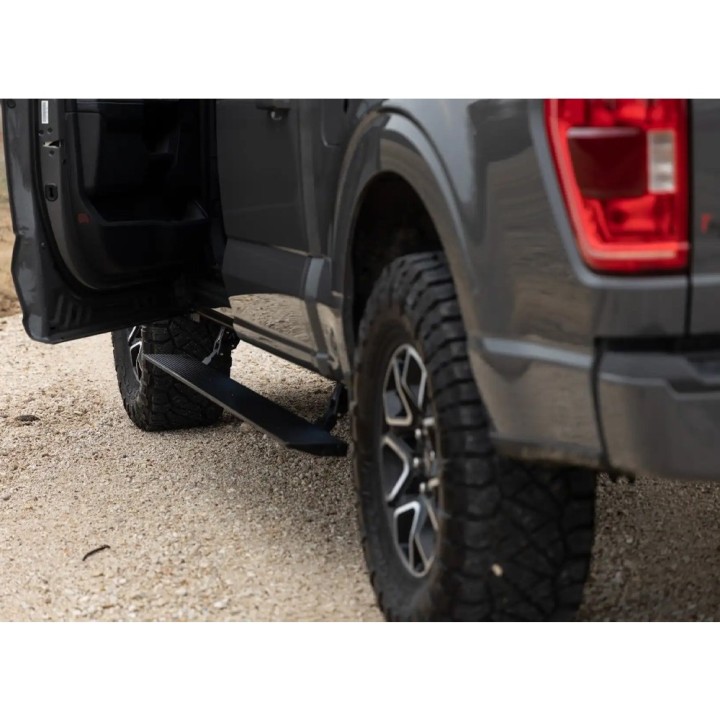 Progi elektryczne Rough Country Crew Cab - ujęcie 11