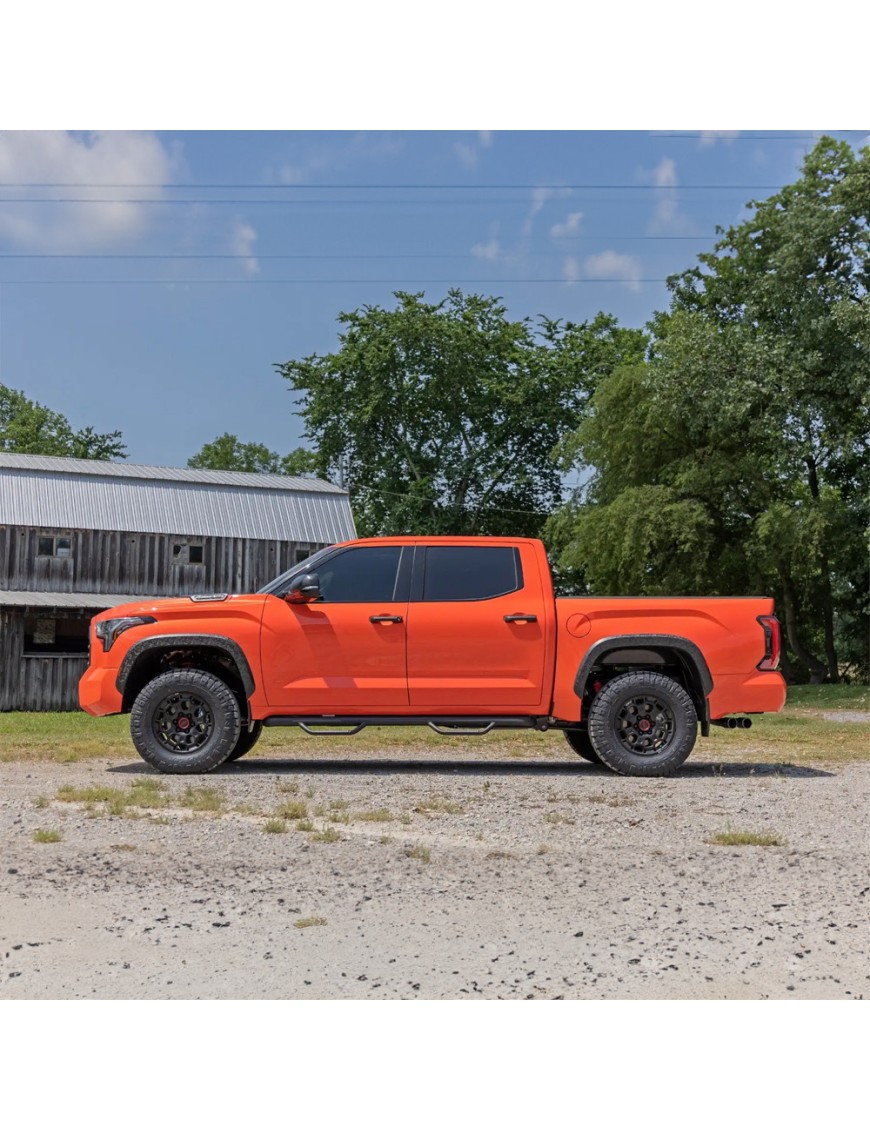 Zestaw zawieszenia TRD Pro Series Rough Country Lift 2,5"