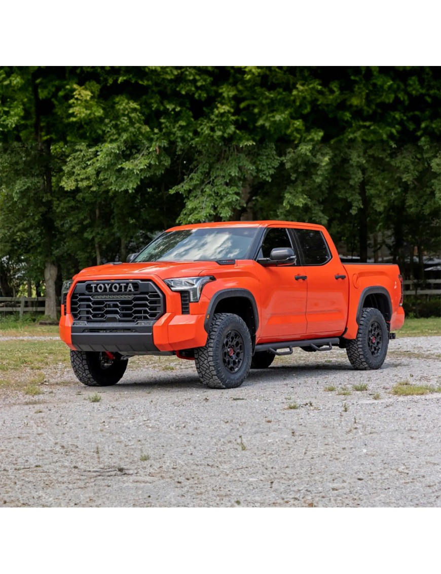 Zestaw zawieszenia TRD Pro Series Rough Country Lift 2,5"