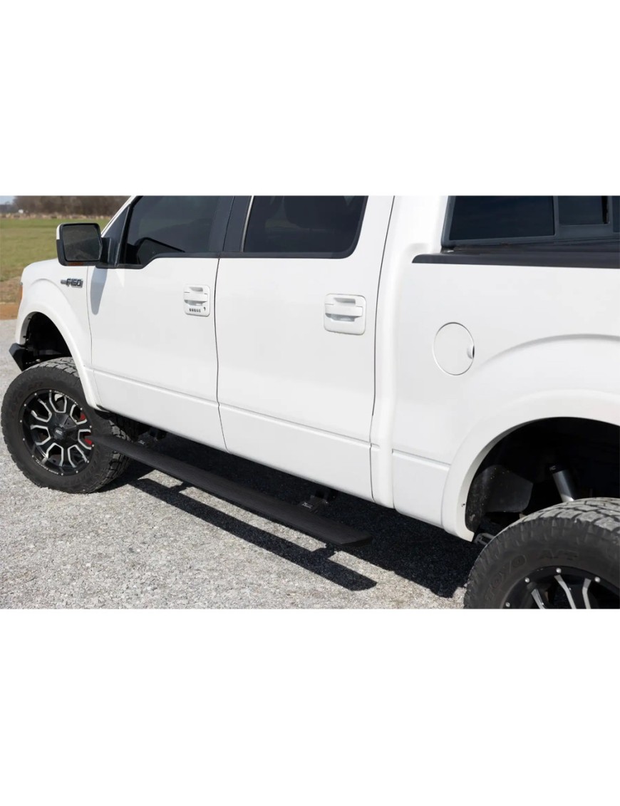 Progi elektryczne Rough Country Crew Cab - ujęcie 16