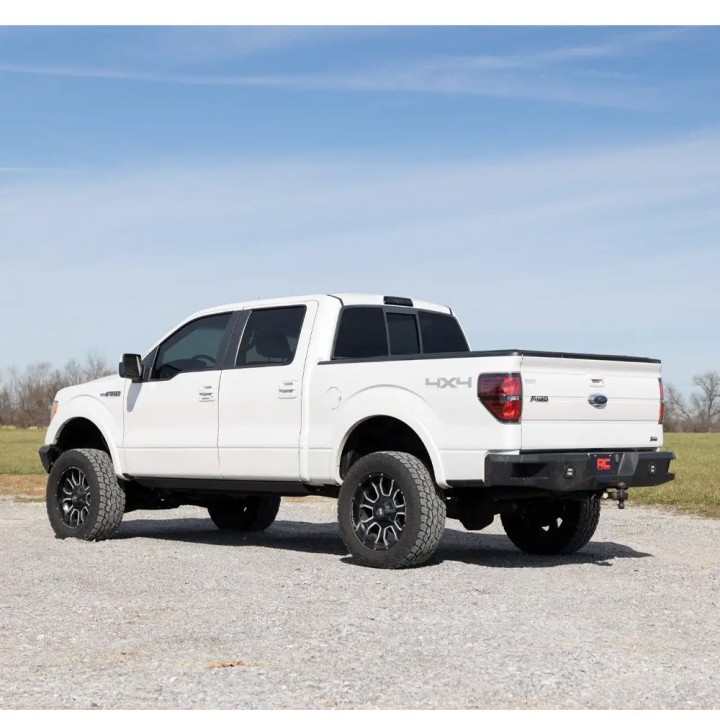 Progi elektryczne Rough Country Crew Cab - ujęcie 18