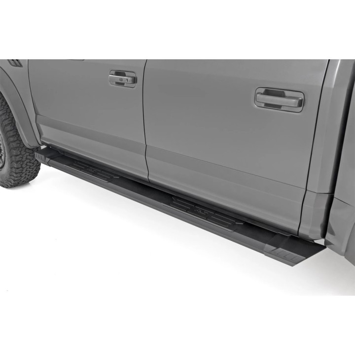 Progi, stopnie boczne Rough Country HD2 SuperCrew Cab - ujęcie 3