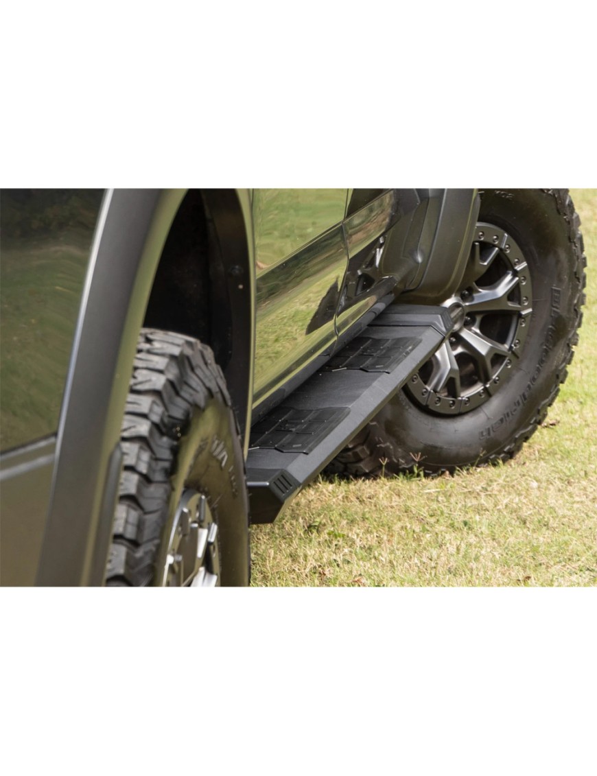 Progi, stopnie boczne Rough Country HD2 SuperCrew Cab