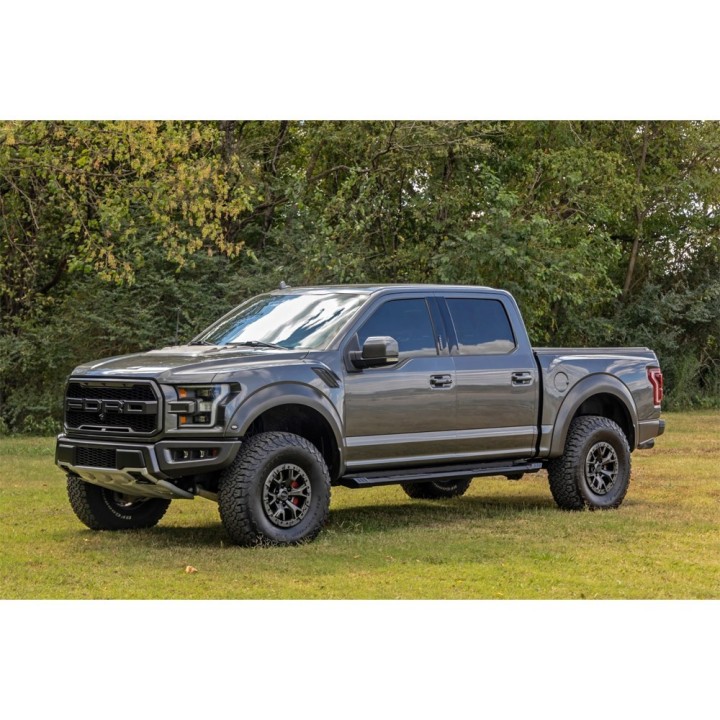 Progi, stopnie boczne Rough Country HD2 SuperCrew Cab - ujęcie 8