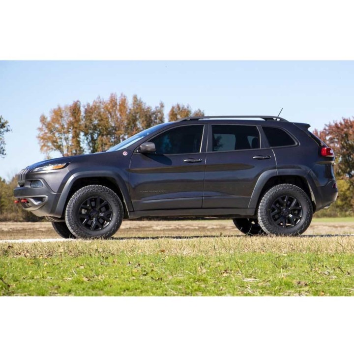 Zestaw zawieszenia Rough Country Lift 2" - ujęcie 4