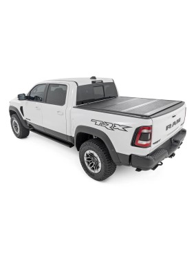 Twarda pokrywa paki tri-fold niski profil Rough Country 6'4"