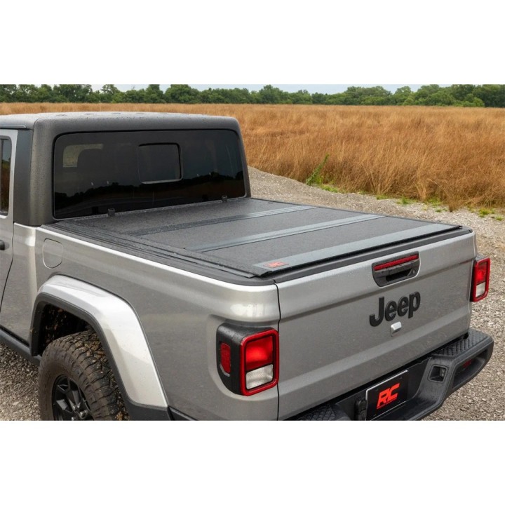 Twarda pokrywa paki tri-fold niski profil Rough Country 5' - ujęcie 11