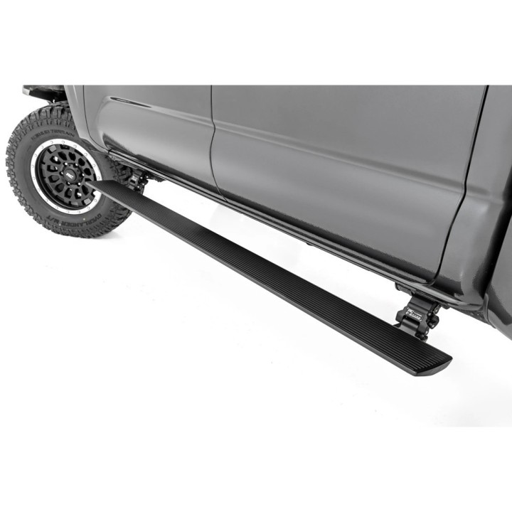 Progi elektryczne Rough Country Double Cab - ujęcie 12