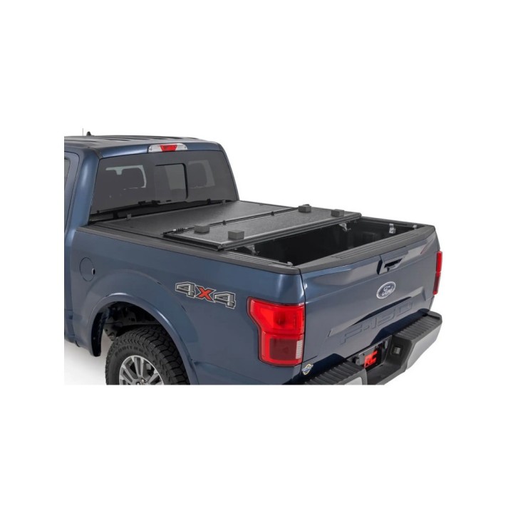 Twarda pokrywa paki tri-fold niski profil Rough Country 5'7" - ujęcie 3