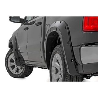 Poszerzenia błotników przód i tył Rough Country Defender - ujęcie 2
