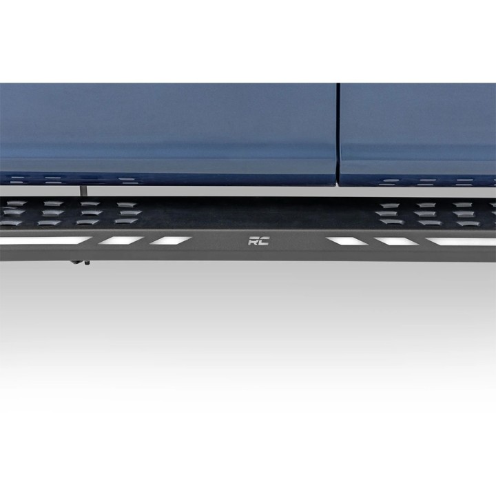 Progi, stopnie boczne Rough Country AC2 Crew Cab - ujęcie 15