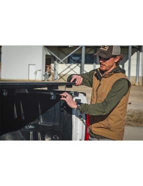 Twarda pokrywa paki tri-fold niski profil Rough Country 6'7"