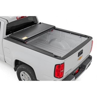 Twarda pokrywa paki tri-fold niski profil Rough Country 6' - ujęcie 2
