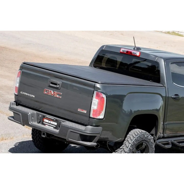 Miękka pokrywa paki tri-fold Rough Country 5' - ujęcie 6
