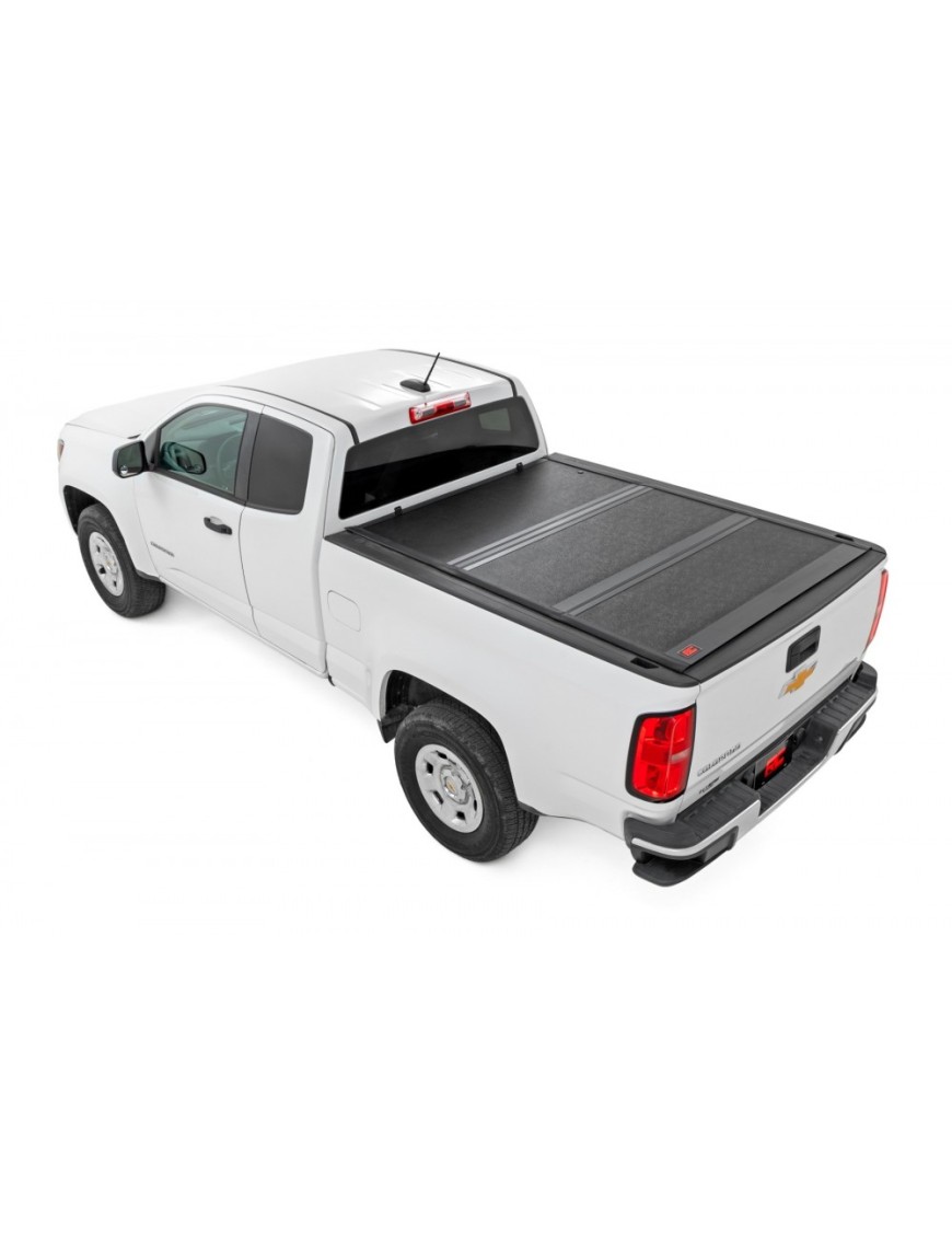 Twarda pokrywa paki tri-fold niski profil Rough Country 6'