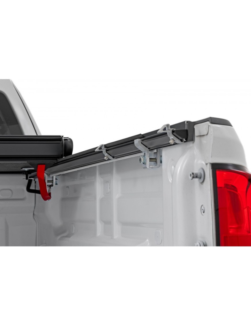 Twarda pokrywa paki tri-fold niski profil Rough Country 6'