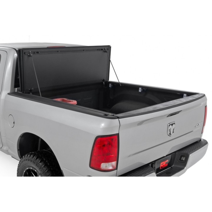 Twarda pokrywa paki tri-fold flip up Rough Country 6'4" - ujęcie 2