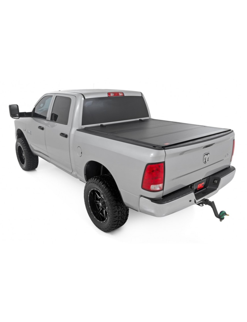 Twarda pokrywa paki tri-fold flip up Rough Country 6'4"