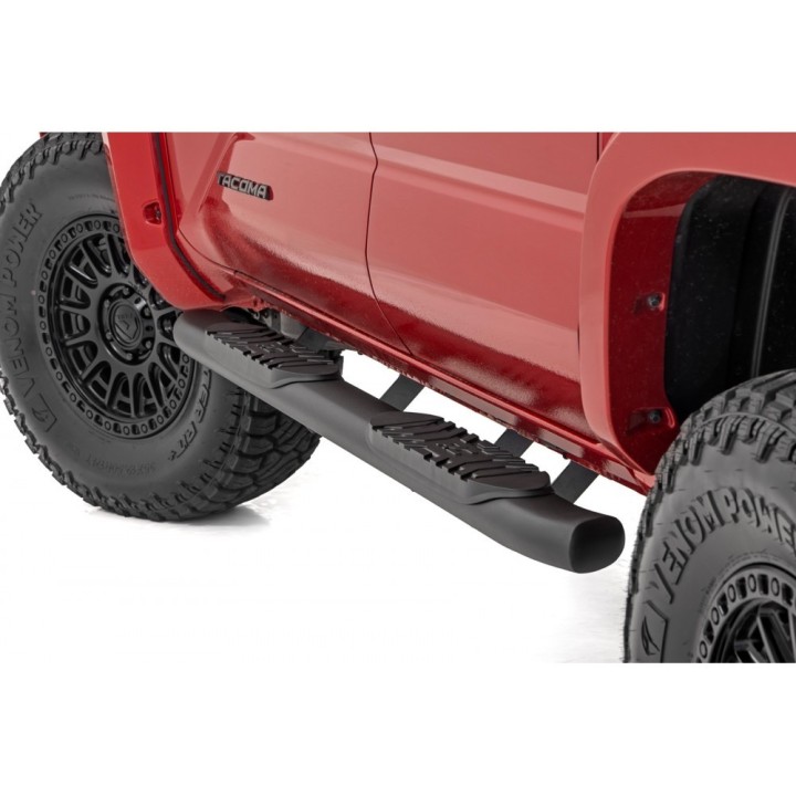 Progi, stopnie boczne czarne Rough Country Oval Nerf Steps