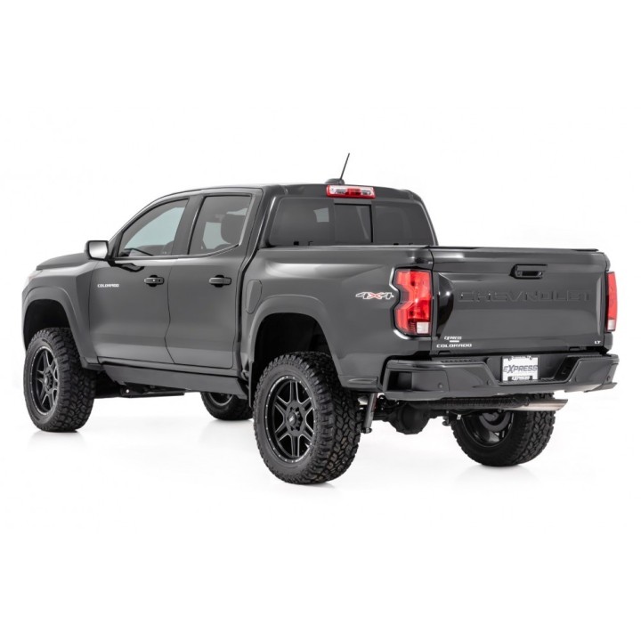 Progi elektryczne Rough Country Crew Cab - ujęcie 3